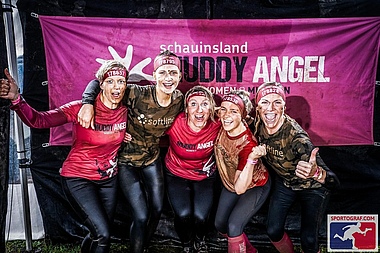Muddy Angel Run 2021 in Leipzig Softline AG Softliner Teamfoto