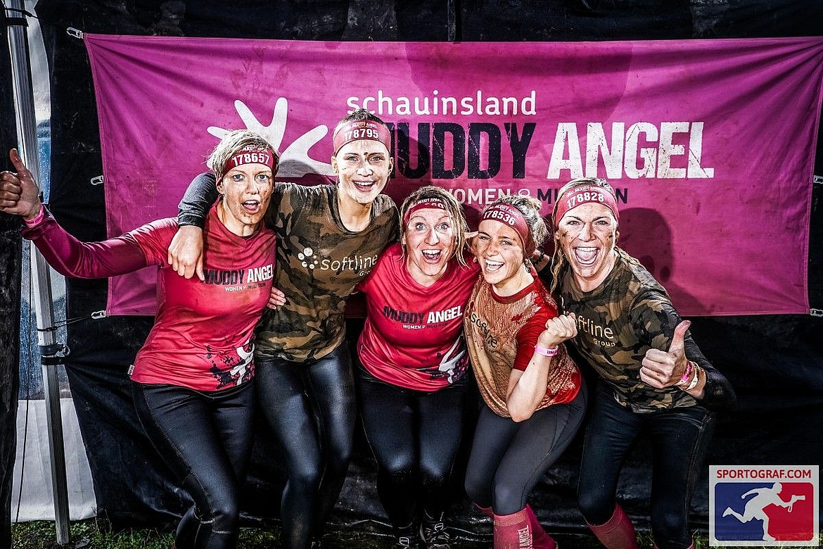 Muddy Angel Run 2021 in Leipzig Softline AG Softliner Teamfoto