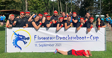 Gruppenfoto Softline Drachenboot Cup